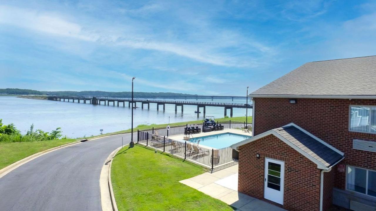 Clarion Pointe On The Lake Clarksville - South Hill West Экстерьер фото